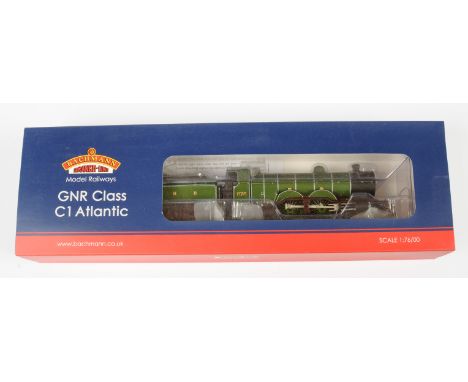 Bachmann OO Gauge 31-761 4-4-2 Loco &amp; Tender GNR lined green C1 Class Atlantic No.272, condition. Excellent /Plus in Exce