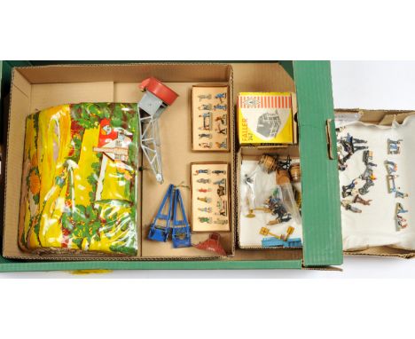 Marklin, Marx, Faller, Hornby Figures &amp; Accessories. To include Marklin 404 Ga &amp; 404 Gc Figure sets, Marklin loose le