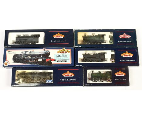 Bachmann 00 Gauge Steam outline Locomotives consisting of 32-858DC 2-10-0 Loco & Tender class 9F Weather Black No.92185, 32-3