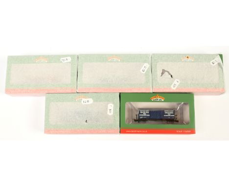 Bachmann 009 Narrow Gauge Rolling stock 393-029 Bogie covered Goods Van 'Express Dairy English Eggs' *2, 393-055 D class Open