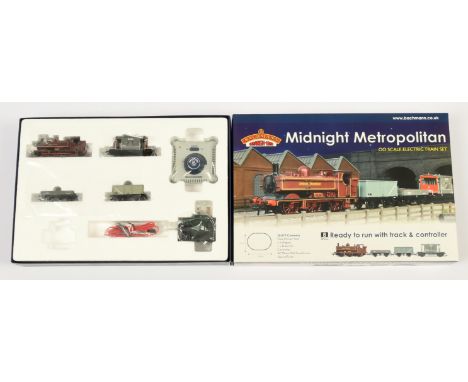 Bachmann OO Gauge Midnight Metropolitan Set No.30-077 containing Tank Locomotive 0-6-0 Class 57XX Pannier London Transport No