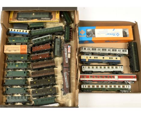 Lima, Roco, Fleischmann &amp; others, European Outline Rolling Stock. To include Lima Baggage car; Lima SNCF Corridor coach; 