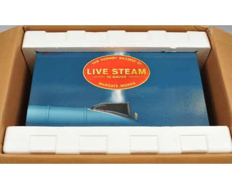 Hornby (China) R1041 Mallard (Live Steam) Train Set containing 4-6-2 LNER blue A4 Class No.4468 "Mallard" along with oval of 