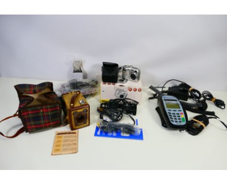 Lot to include a Barclaycard Ingenico 5100 card payment machine, a boxed Nikon Coolpix camera and other. [W]