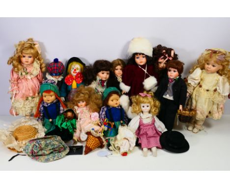 Leonardo Dolls - A collection of approximately 14 dolls including several Leonardo Collector dolls.  The items have a tobacco