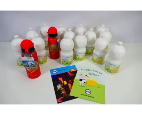 Unused Shop Stock - A collection of Steiff branded drinks bottles, Happy Farm and other, predominantly plastic with two alumi