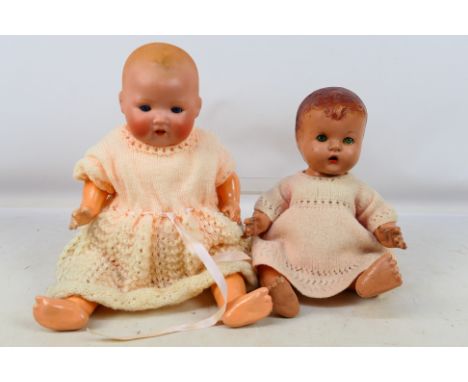 Armand Marseille - Other - 2 x baby dolls, an Armand Marseille 241 doll with sleeping blue eyes (stuck open), an open mouth w