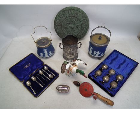 Silver plated, Beswick, Wedgwood - A mixed lot to include: 2 x Wedgwood biscuit barrels. A cased set of 5 EPNS teaspoons and 