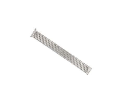 Fancy-link braceletComposed of 18 carat white gold interlocking links, UK hallmark, European convention mark, length 19.5cmFo