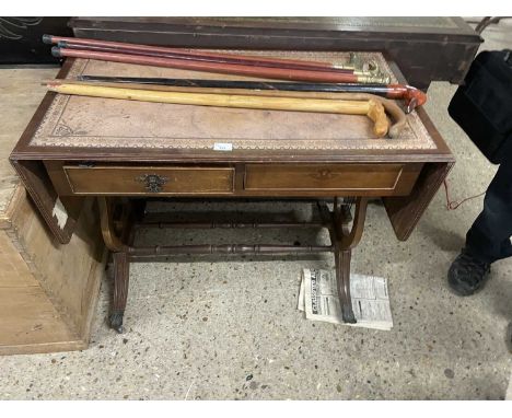 Reproduction leather top drop leaf sofa table, 95cm wide