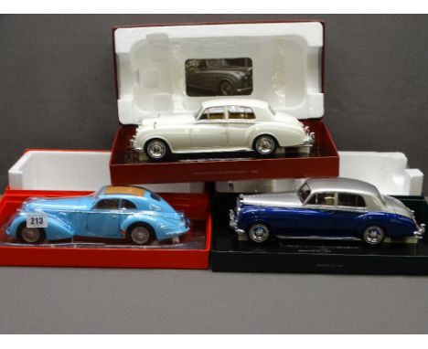 THREE MINT &amp; BOXED 1/18TH SCALE QUALITY DIECAST VEHICLES by Minichamps including an Alfa Romeo 8C 2900B Lungo 1938 in sky
