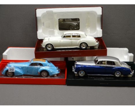 THREE MINT &amp; BOXED 1/18TH SCALE QUALITY DIECAST VEHICLES by Minichamps including an Alfa Romeo 8C 2900B Lungo 1938 in sky