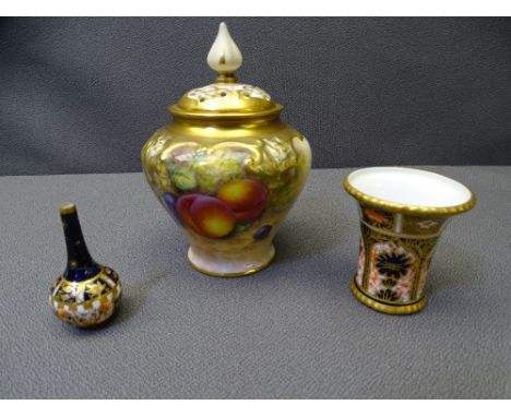 ROYAL WORCESTER &amp; ROYAL CROWN DERBY CABINETWARE, three items including a 279 shape fruit decorated pot pourri jar and cov