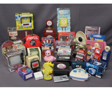 NOVELTY RADIOS - football, vintage gramophone, boxed traction engine, SpongeBob, Simpsons ETC (a very large quantity in three