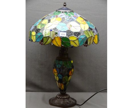 TIFFANY STYLE TABLE LAMP &amp; SHADE, 61cms approx H E/T