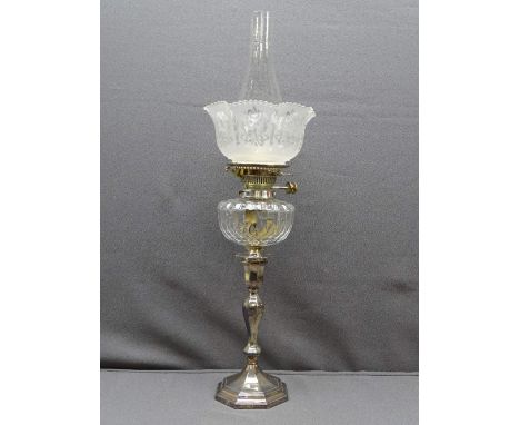 20TH CENTURY EPNS &amp; GLASS OIL LAMP, segmented candlestick type base with cut clear glass font and etched frilly edge shad