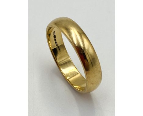 9ct gold band, size K 1/2, 2.7g. Estimate: £50-80