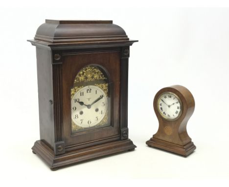 20th century oak cased German bracket clock, twin train Friedrich Mauthe of Schwenningen movement half hour striking on a coi