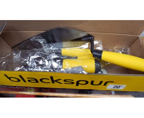 New 5 piece bricklayers & plasterers trowel set & a new 3' spirit level