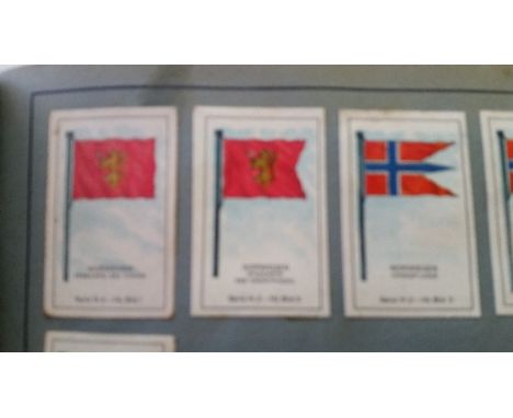 MASSARY, Wer Nennt Die Lander-Kennt Die Fahnen (Who Can Name The Country and Who Knows the Flag), complete set of 858, laid d