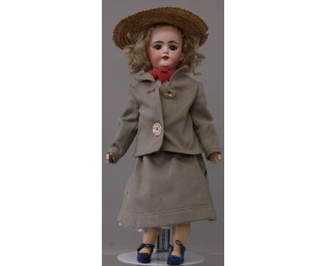 Late 19th/early 20th century Simon & Halbig (Germany) bisque head doll, head impressed 'SH 1079 DEP 6 1/2', having jointed co