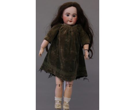 Early 20th century SFBJ (Société Française de Fabrication de Bébés et Jouets) French bisque head walking doll, c.1915, impres