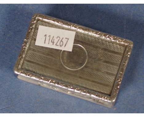 George V sterling silver snuff box Birmingham 1920, maker Robert Chandler. Length 5.5cm approx Weight 48grams approx.