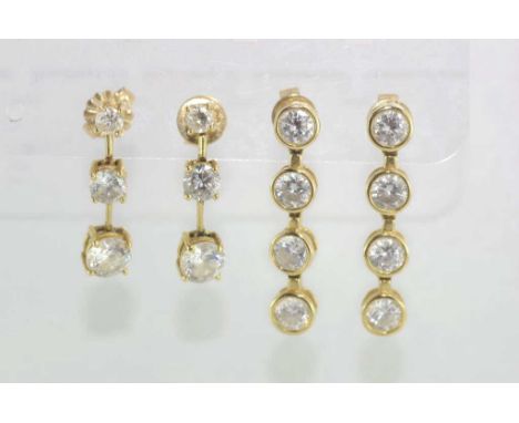 Two pairs of gold earrings with diamond simulants marked 14K, weight: approx 5.8 grams