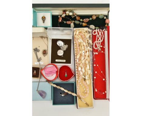 A BOX OF WHITE METAL AND SEMI-PRECIOUS GEMSTONE SET JEWELLERY, to include a silver oval locket pendant, hallmarked Birmingham