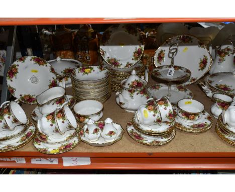 AN EIGHTY SIX PIECE  ROYAL ALBERT OLD COUNTRY ROSES DINNER SET to include two lidded tureens with an additional lid, two doub