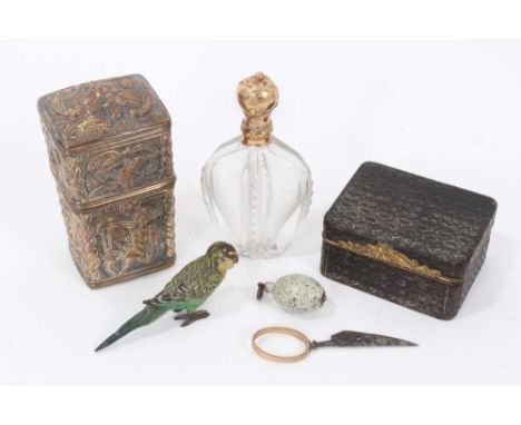 Collection of vertu, including Austrian cold painted bronze parrot, 7cm long, late 18th century Continental embossed étui cas