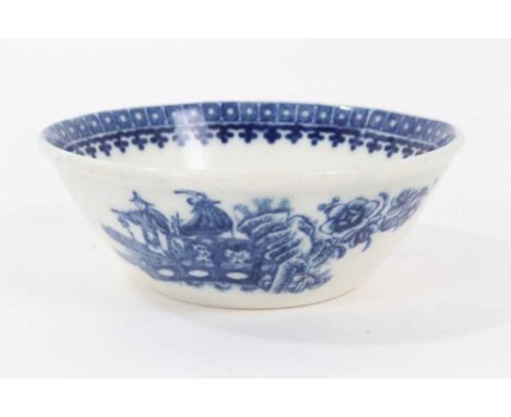 Late 18th century English blue and white porcelain patty pan, probably Caughley, printed with two chinoiserie scenes, pattern