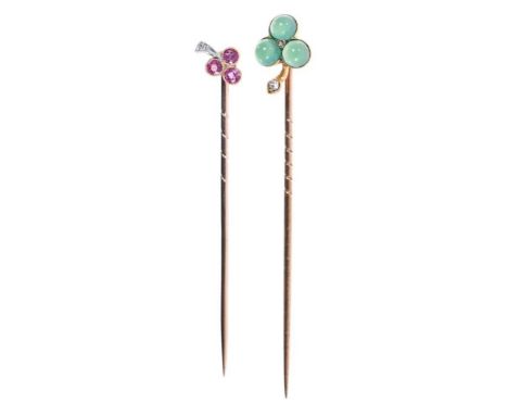 Two Edwardian novelty stick pins in the form of a clover leaf, one with green chrysoprase and diamonds, 13.8mm and the other 