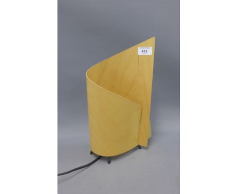 Table lamp with a curved plywood shade, overall height 32cm 