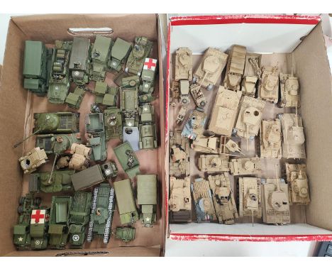 A good collection of painted plastic military table top miniatures, Allied tanks and vehicles World War II period, 1:72 20mm 