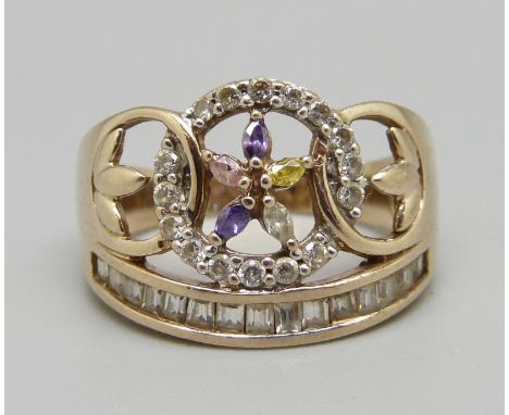 An ornate 9ct gold, gem set ring, 5.7g, Q 