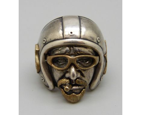 A large 925 silver men's biker ring, 32g, U 