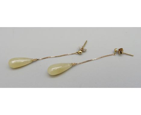 A pair of jade pendant earrings 