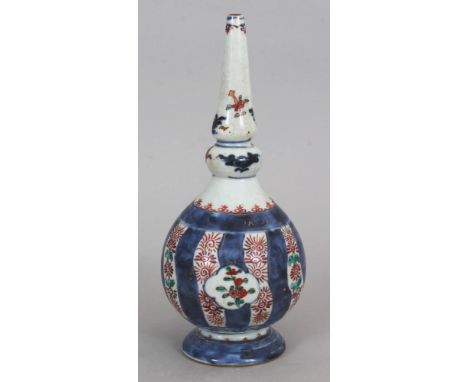 A GOOD CHINESE KANGXI PERIOD ISLAMIC MARKET UNDERGLAZE-BLUE &amp; ENAMELLED PORCELAIN SPRINKLER VASE, the sides painted with 