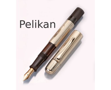 Pelikan Füllfederhalter '1931',   Neuauflage von 1991, No. 1599 von 1931, Korpus Golddouble, Feder GG 750/000, Stärke M, mit 