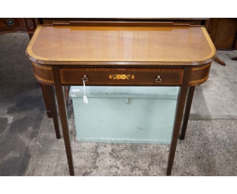 A fine reproduction mahogany hall table, 82 x 33 x 76 cm (cost new circa £600)