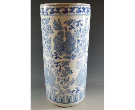 A 20th Century Chinese blue-and-white stick stand, 47 cm 