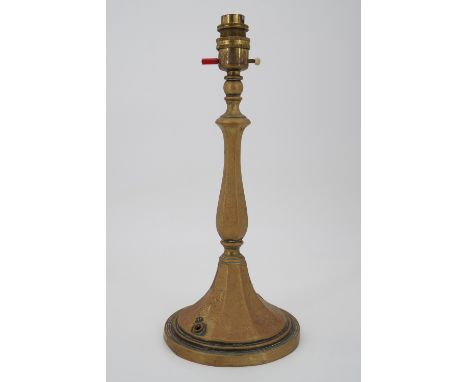 An early 20th Century brass table lamp, 36 cm