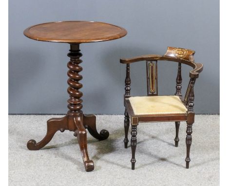 A Victorian mahogany circular tripod occasional table with turned tray top, on spiral turned central column and shaped suppor