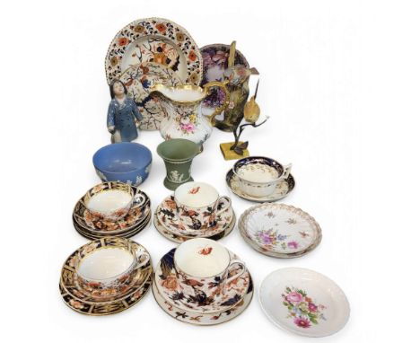 Two Samson Hancock Derby Imari teacups, saucers and side plates, S H, crown, crossed batons and D mark in red;&nbsp; &nbsp;ot