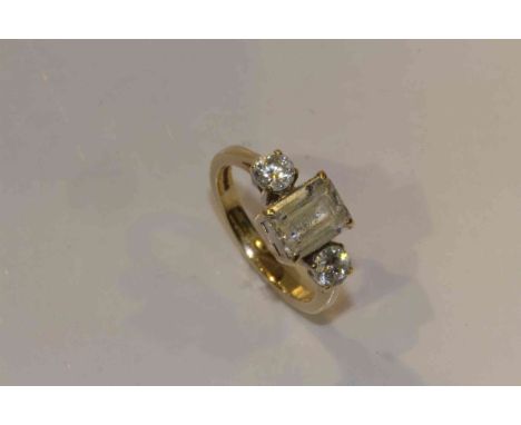 9 carat gold and mossanite ring