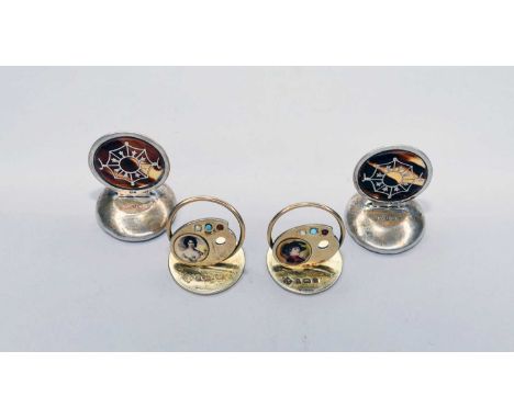 A pair of novelty silver gilt menu holders in the form of artists palettes, Martin, Hall &amp; Co, Birmingham 1904, together 
