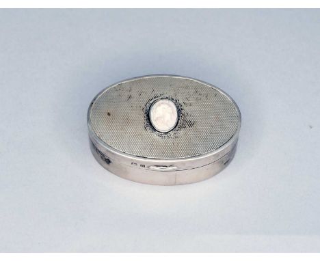 An early 20th century silver oval snuff box, Levi &amp; Salaman, Birmingham 1912, with engine turned decoration and inlaid sh