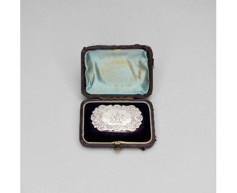 A Victorian cased silver snuff box, Frederick Marson, Birmingham 1881, of shaped oval form with engraved decoration and monog