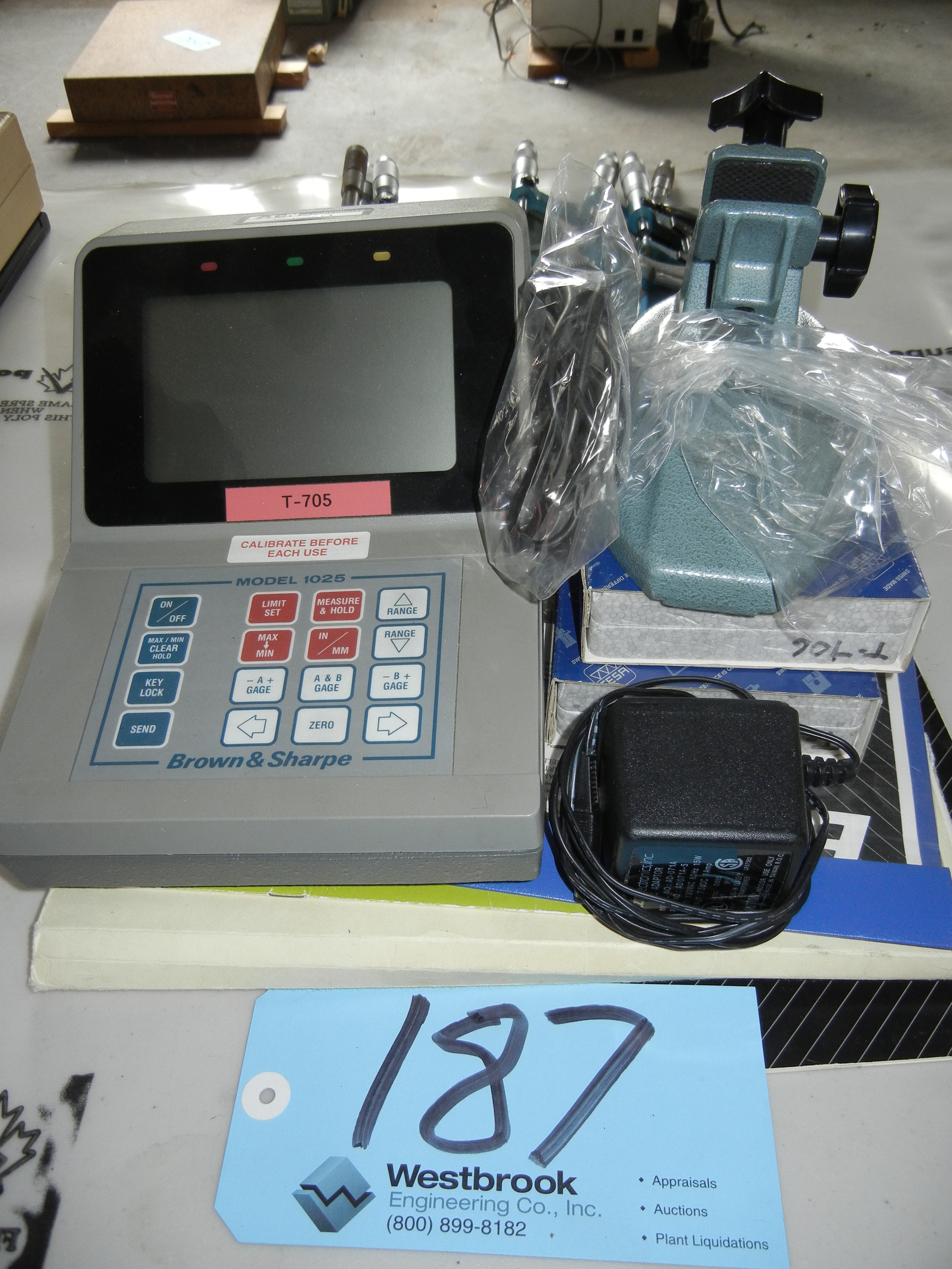 Lot 187 - Brown & Sharpe Model 1025 Electronic Gage Amplifier